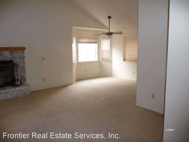 Building Photo - 3 br, 2 bath House - 629 E Church Ave