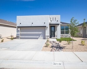 Building Photo - 3019 San Jenaro Dr