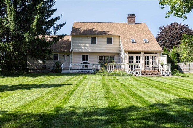 Foto del edificio - 8272 Barksdale Ln