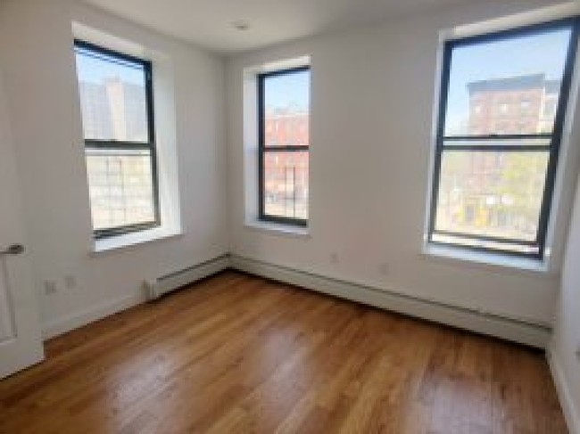 Floorplan - 301 W 121st St