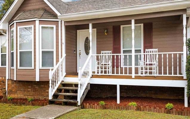 Foto del edificio - 5241 Chestnut Ln