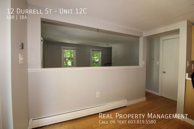 Building Photo - 4 Bedroom/ 2 Bath Apartment with Storage S...