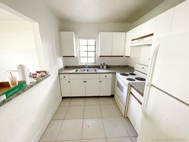 Foto del edificio - 4160 NW 21st St