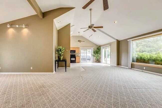 Foto del edificio - 7313 Oak Rd