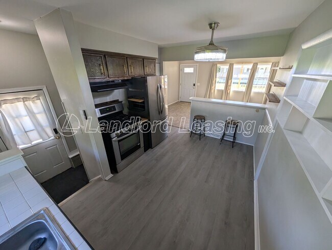 Foto del edificio - Updated Vermilion Ranch with Full Basement