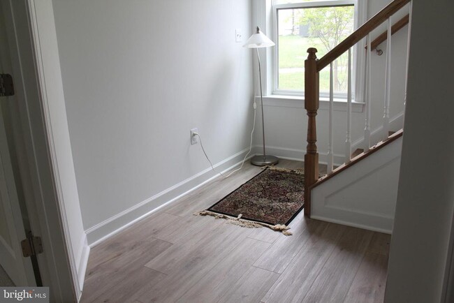 Foto del edificio - 4975 Longmire Wy