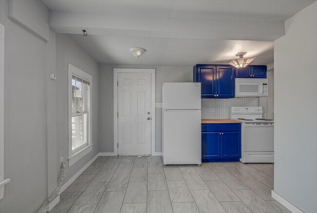 Building Photo - 1708 19th St