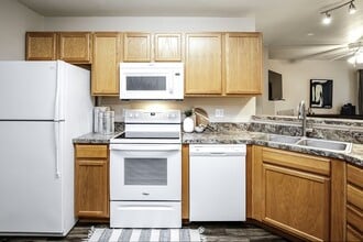 Building Photo - Tranquility Pointe