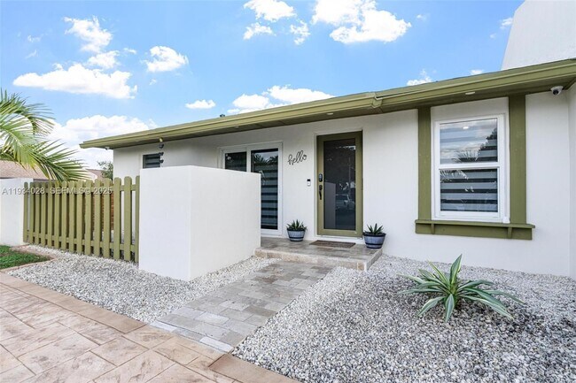 Foto del edificio - 10955 SW 122nd Pl