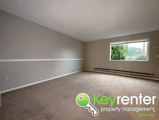Building Photo - 4812-4814 79th Ave W