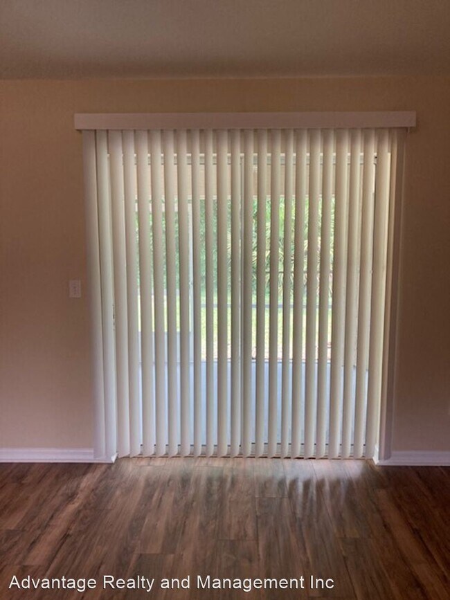 Foto del edificio - 4 br, 3 bath House - 21 Bennett Ln