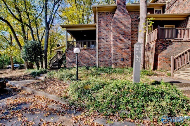 Foto del edificio - 3018 Live Oak Ln SW