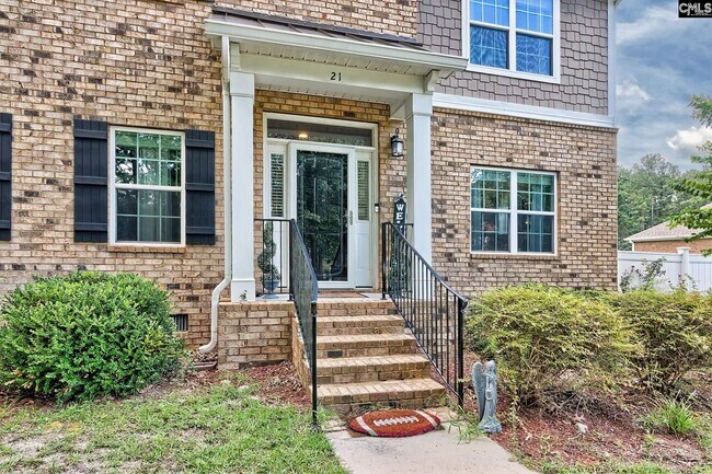 Building Photo - 21 Sixty Oaks Ln