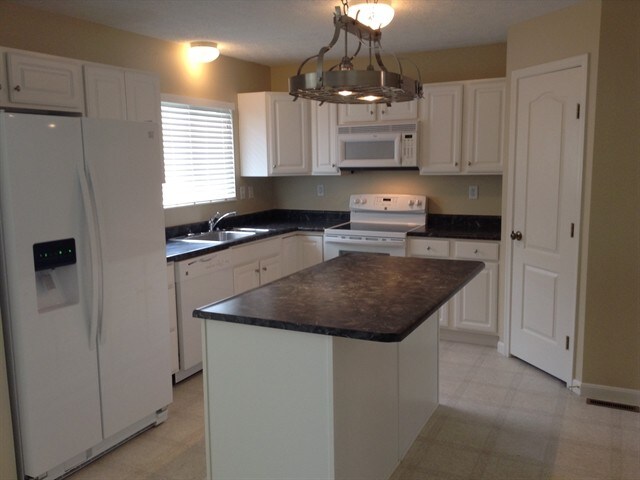 Building Photo - 7684 Mourning Dove Ln