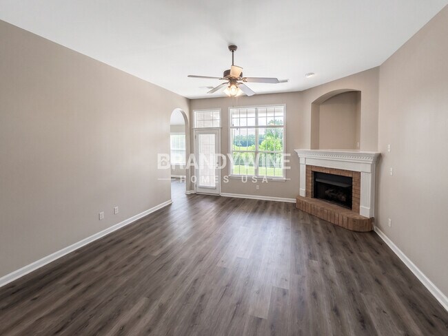 Foto del edificio - 1581 Farkleberry Dr