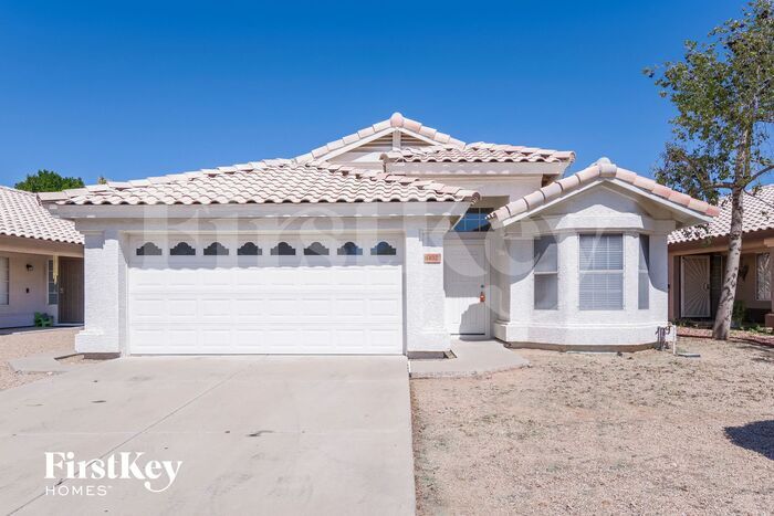 Foto principal - 8402 W Bloomfield Rd