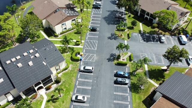 Building Photo - 121 Lake Pine Cir