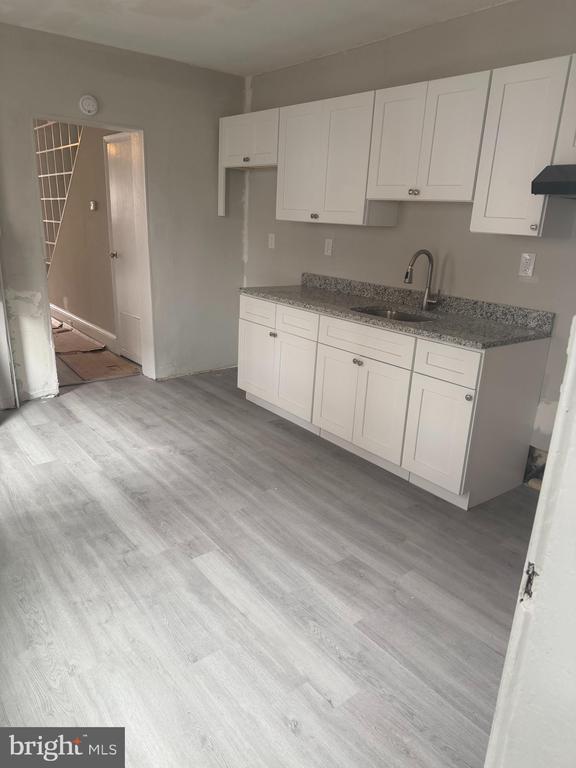 Foto del edificio - 518 Chain St