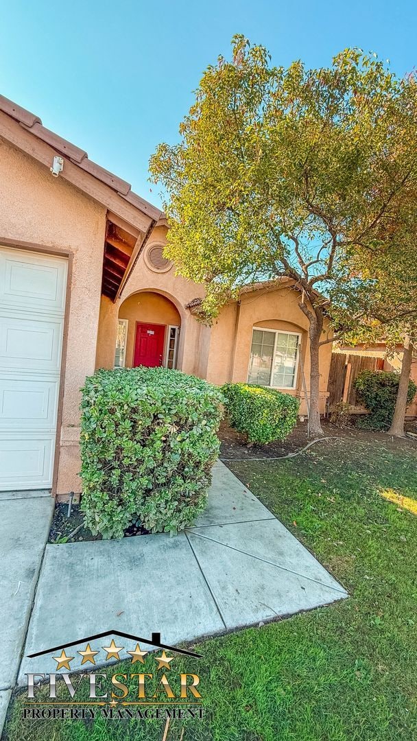 Building Photo - 2815 Flint Hills Dr