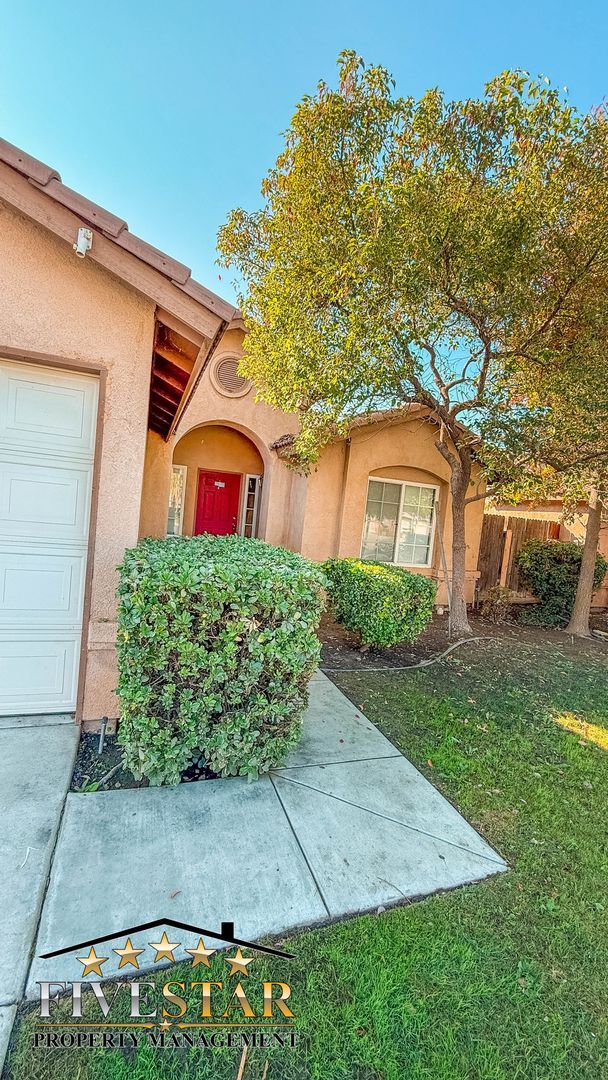 Foto del edificio - 2815 Flint Hills Dr