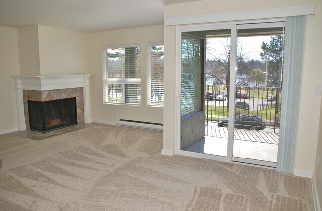 Building Photo - 9330 NE Juanita Dr
