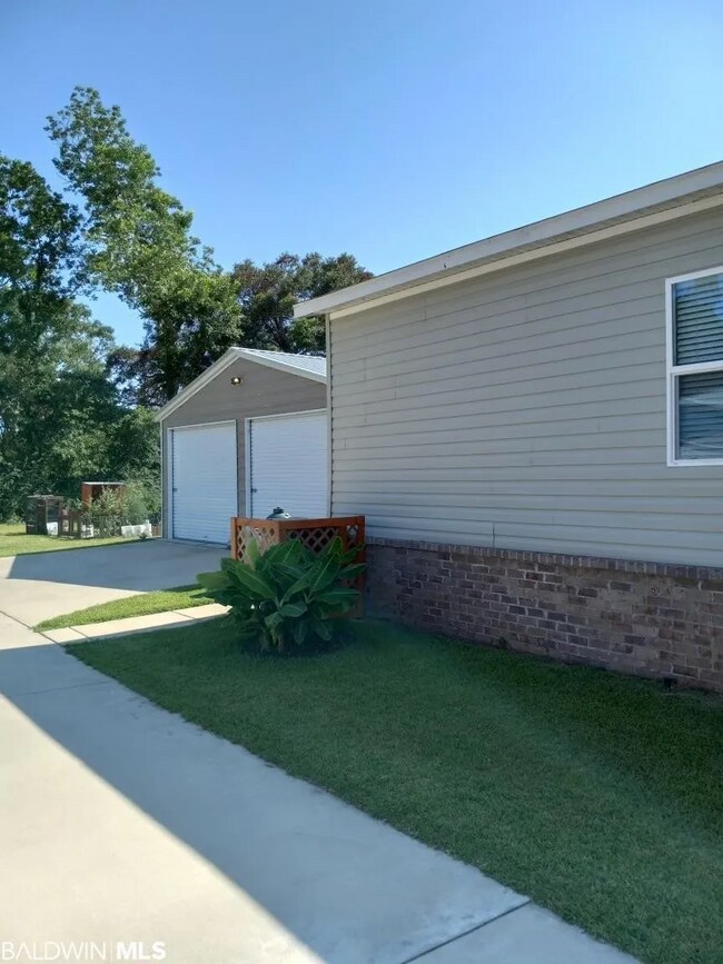 Building Photo - 17650 Co Rd 10