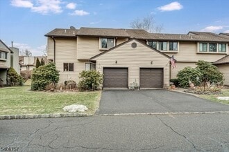 Building Photo - 7 Eagle Dr