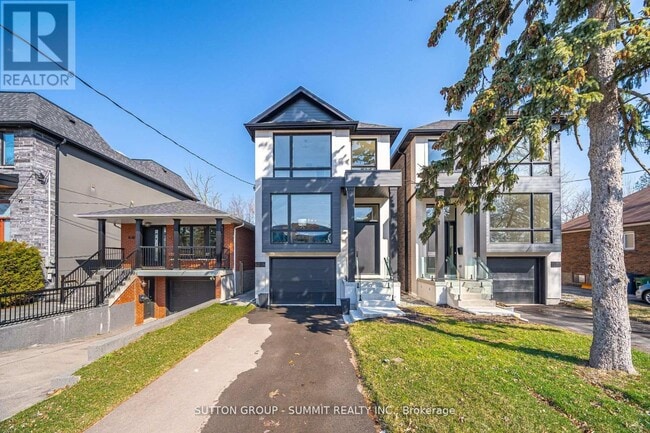 Building Photo - 62 Ash Crescent