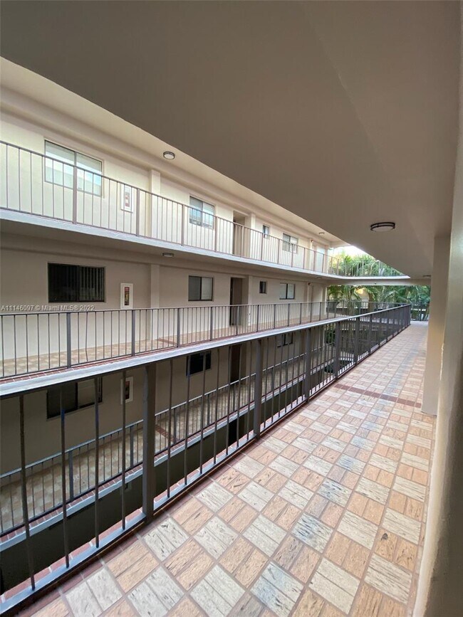 Foto del edificio - 8650 SW 133rd Avenue Rd