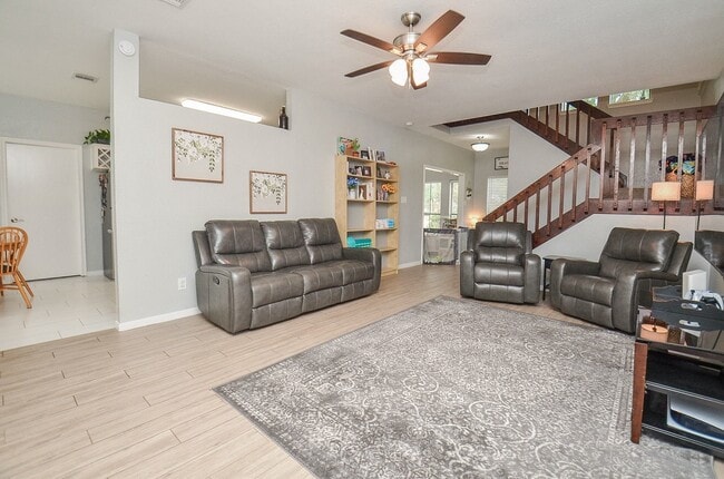 Foto del edificio - 4614 Rainbow Run