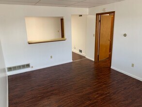 Building Photo - 635 Monongahela Ave