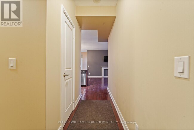 Building Photo - 88 Broadway Ave