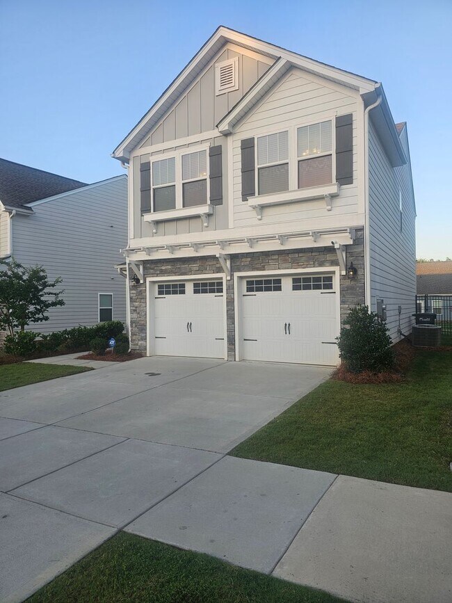 Foto del edificio - 1237 Scotch Meadows Loop