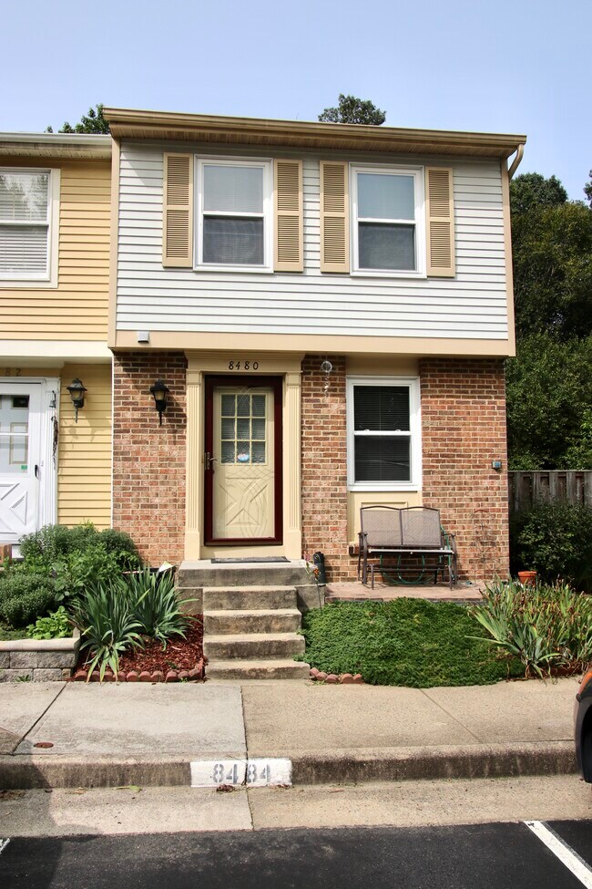 Building Photo - 8480 Lazy Creek Ct