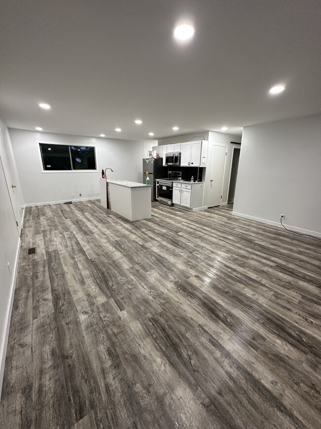 Building Photo - 3914 N Whittier Pl
