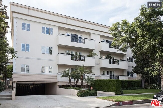 Building Photo - 405 N Palm Dr