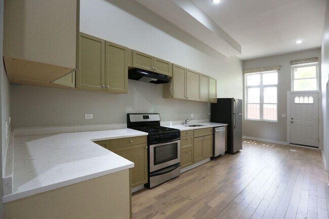 Foto del edificio - 3023 W 5th Ave