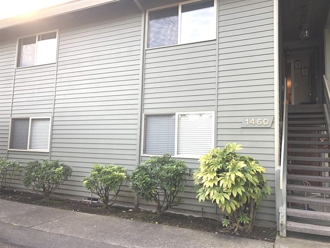 Building Photo - 1460 Alameda Ave