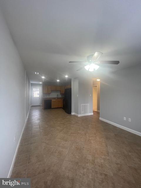 Building Photo - 604 Green Tree Ln