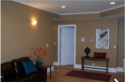 Foto del edificio - 1142 W Pratt Blvd