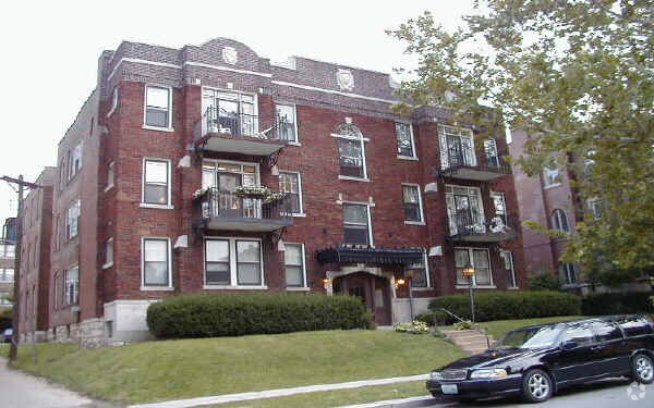 Primary Photo - 6220 Rosebury Ave
