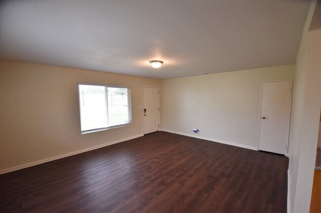 Foto del edificio - 2331 S J St