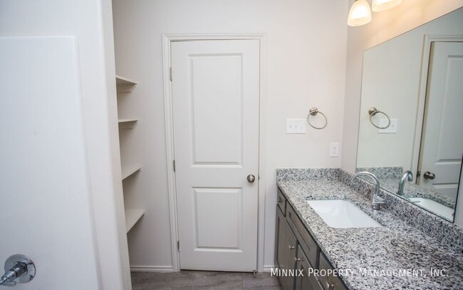 Foto del edificio - 1138 N 7th St