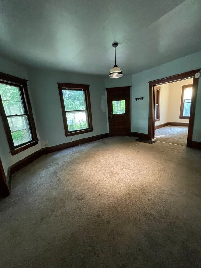 Living Room View 3 - 750 8th St