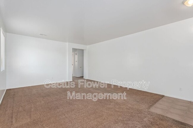 Building Photo - 7322 W St Charles Ave