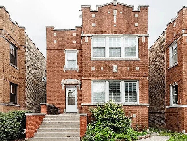 Building Photo - 4708 W Altgeld St
