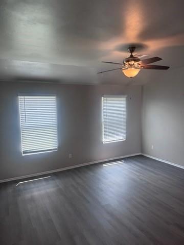 Foto del edificio - 10300 Hidden Village Dr