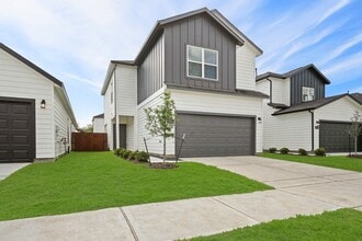 Building Photo - 15029 Almeece St