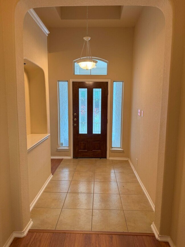 Building Photo - 2656 Pillory Pointe