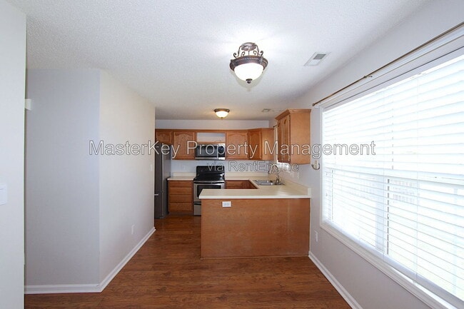 Building Photo - 703 Swan Hill Ct